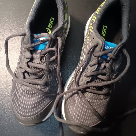 ASICS Women's 22 Gel-Cumulus  Style # 1014A148 Size 5 1/2 Low top Lace ups Gray - Picture 1 of 9